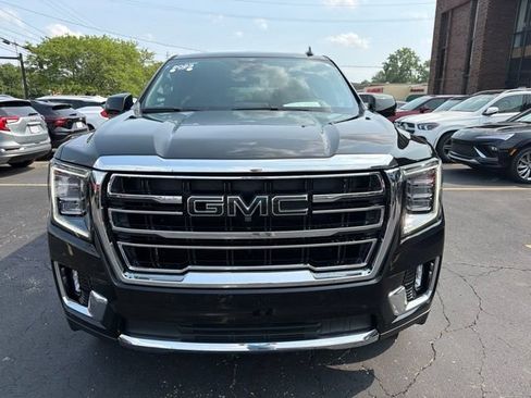 Certified 2023 GMC Yukon XL SLT w/ SLT Premium Package AWD/4WD image 2
