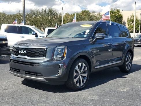 Used 2022 Kia Telluride S image 2