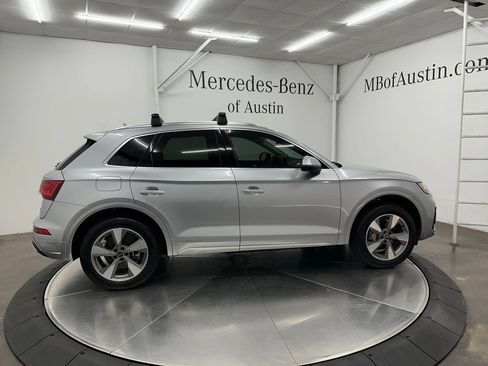 Used 2022 Audi Q5 2.0T Premium Plus w/ Premium Plus Package AWD/4WD image 8