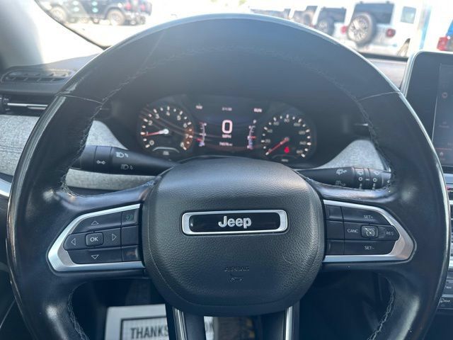 Used 2022 Jeep Compass Latitude w/ Convenience Group AWD/4WD image 17