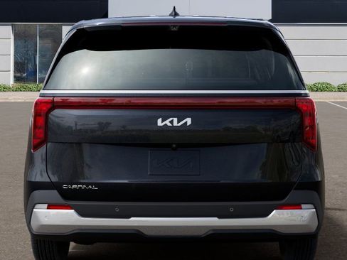 New 2026 Kia Carnival FWD image 16