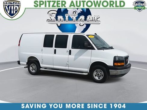 Used 2025 GMC Savana 2500 w/ Driver Convenience Package RWD image 2