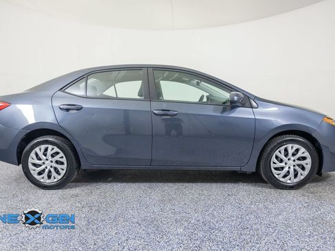 Used 2018 Toyota Corolla LE FWD image 8