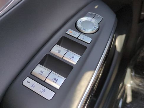 New 2026 Genesis GV70 2.5T AWD/4WD image 18