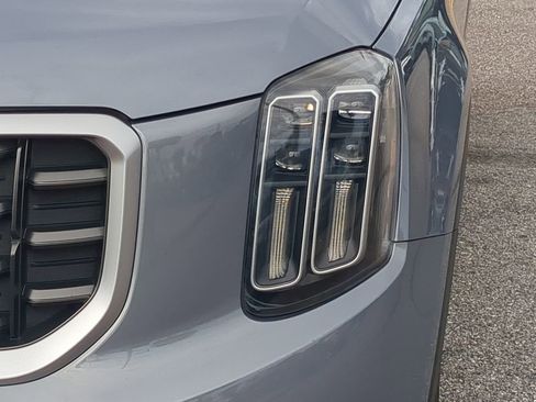 Certified 2023 Kia Telluride S image 9