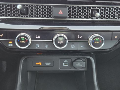 Certified 2024 Honda Civic EX image 19