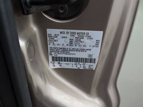 Used 2006 Ford F250 XLT AWD/4WD image 12