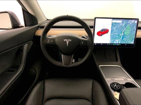 Used 2022 Tesla Model Y Performance AWD/4WD image 4