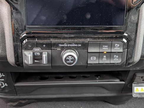 New 2025 RAM 2500 Tradesman AWD/4WD image 20