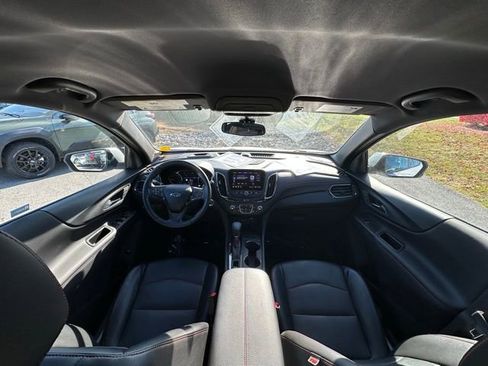 Used 2022 Chevrolet Equinox RS w/ RS Leather Package image 13