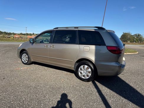 Used 2005 Toyota Sienna LE image 5