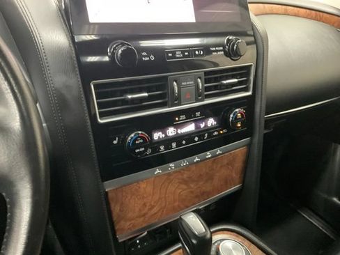 Used 2023 Nissan Armada SL w/ Captain's Chairs Package AWD/4WD image 14