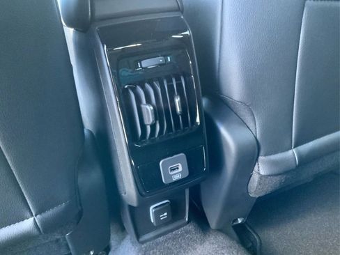 New 2026 Jeep Compass Limited image 18