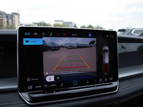 New 2026 Volkswagen Tiguan SE R-Line FWD image 20