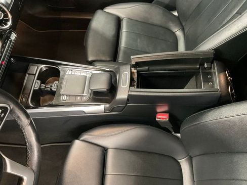 Used 2021 Mercedes-Benz GLB 250 4MATIC image 25