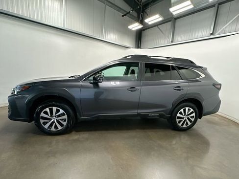 Certified 2025 Subaru Outback Premium AWD/4WD image 2