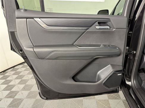 New 2026 GMC Acadia Elevation w/ Black Edition FWD image 21