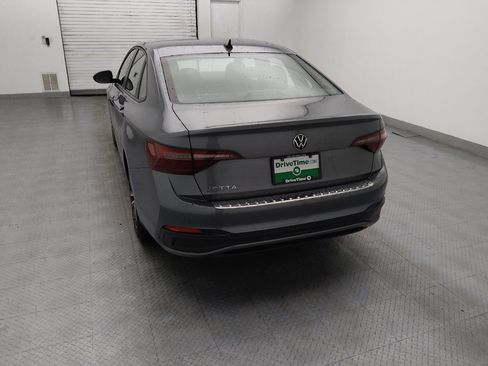 Used 2024 Volkswagen Jetta Sport image 6