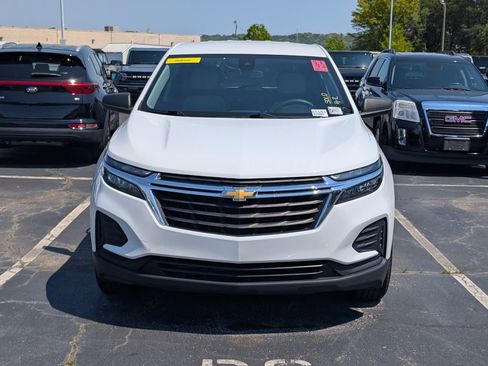 Used 2022 Chevrolet Equinox LS w/ LS Convenience Package image 5