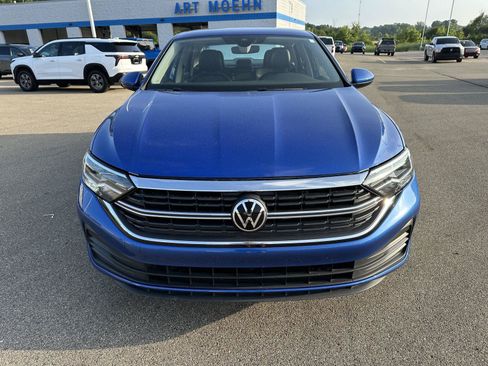 Used 2024 Volkswagen Jetta SE FWD image 10