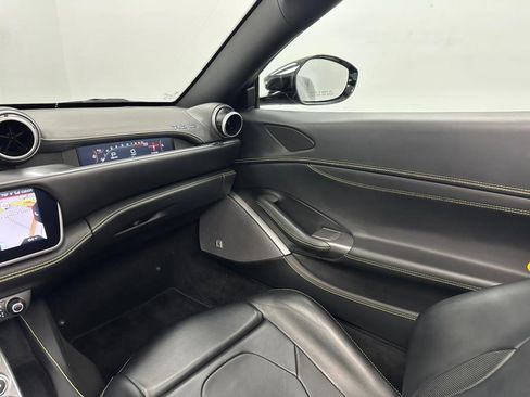 Used 2019 Ferrari Portofino image 63