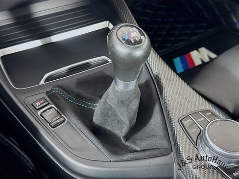 Used 2018 BMW M2 image 21