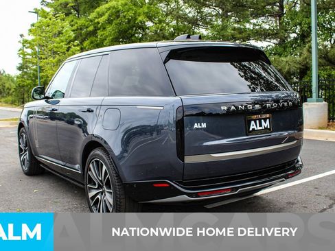 Used 2025 Land Rover Range Rover SE AWD/4WD image 4