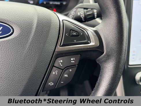 Used 2024 Ford Edge SEL image 5