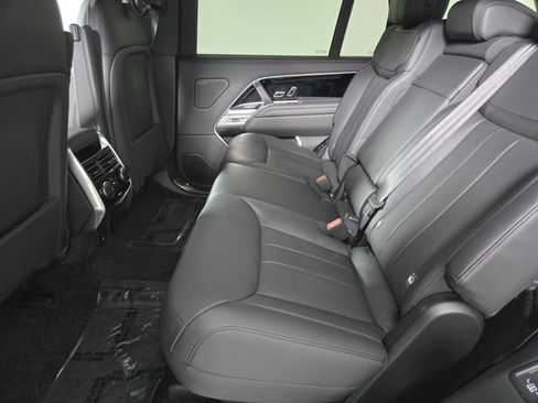 New 2026 Land Rover Range Rover Long Wheelbase SE AWD/4WD image 5