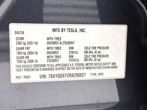 Used 2024 Tesla Model Y Performance image 38