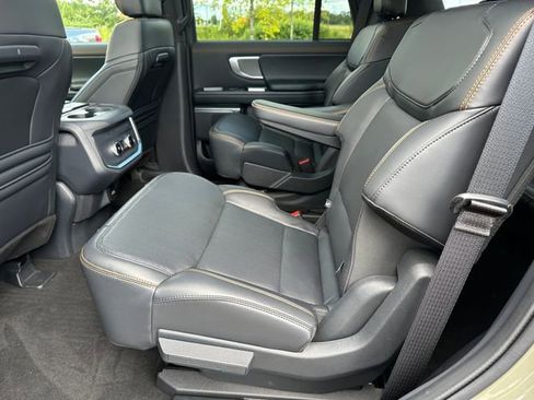 Used 2025 Ford Expedition Tremor image 18