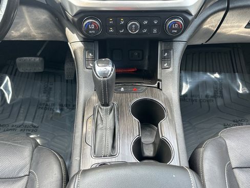 Used 2018 GMC Acadia SLT image 28