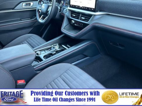 Used 2025 Ford Explorer ST-Line AWD/4WD image 17