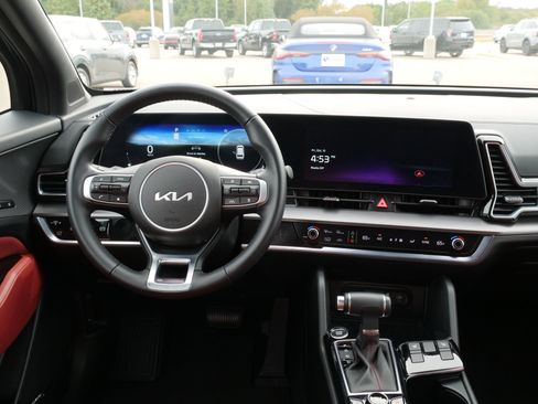Certified 2025 Kia Sportage SX image 20