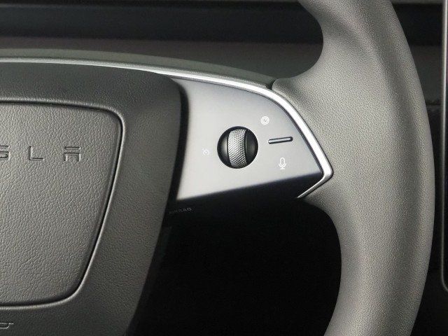 Used 2026 Tesla Model Y Long Range RWD image 21