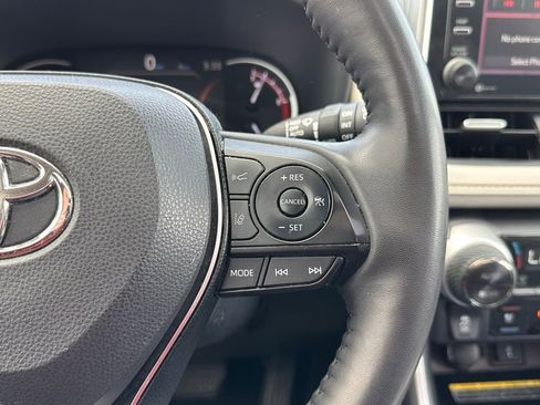 Used 2021 Toyota RAV4 Limited image 28