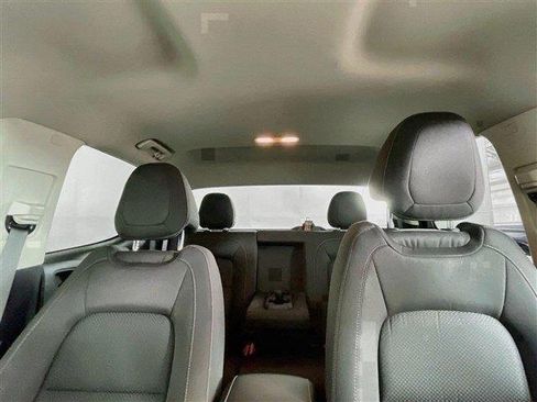 Used 2019 Chevrolet Colorado LT AWD/4WD image 11