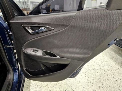 Used 2021 Chevrolet Malibu LT image 27