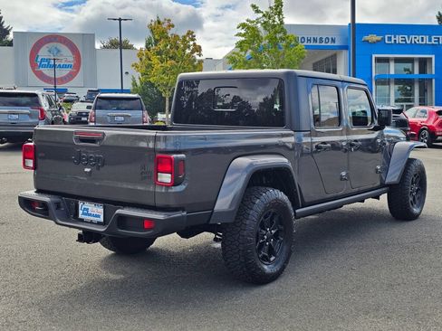 Used 2023 Jeep Gladiator Sport AWD/4WD image 5