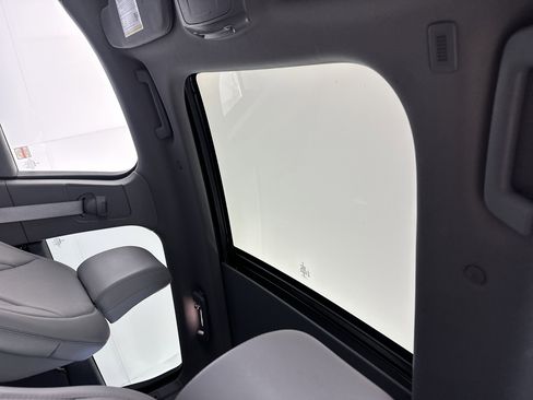 Used 2022 Lincoln Nautilus Reserve image 19