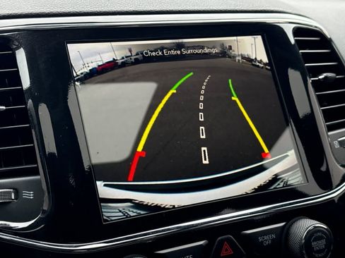 Used 2022 Jeep Grand Cherokee Limited AWD/4WD image 22