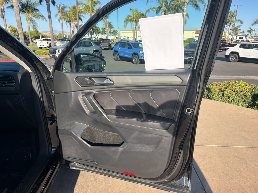 Used 2024 Volkswagen Tiguan SE FWD image 14