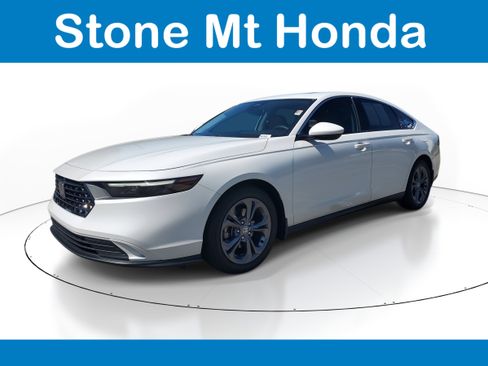 Used 2024 Honda Accord EX image 3