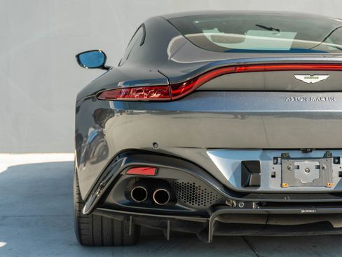 Used 2019 Aston Martin V8 Vantage Coupe image 46
