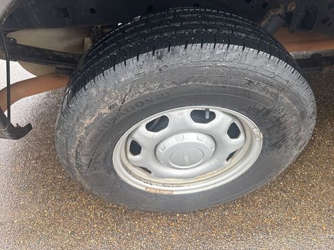 Used 2013 Ford F150 XL w/ Mid Equipment Group image 9