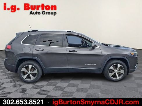 Used 2021 Jeep Cherokee Limited AWD/4WD image 7
