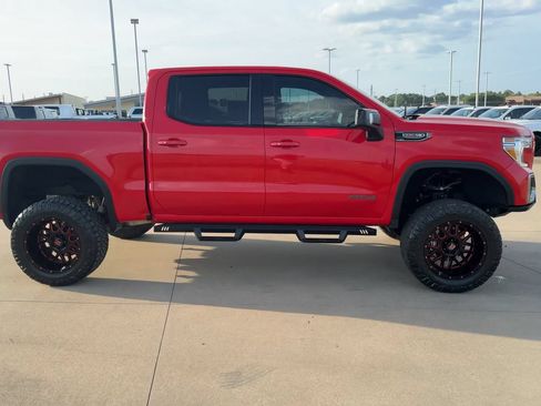 Used 2021 GMC Sierra 1500 AT4 w/ AT4 Value Package AWD/4WD image 8