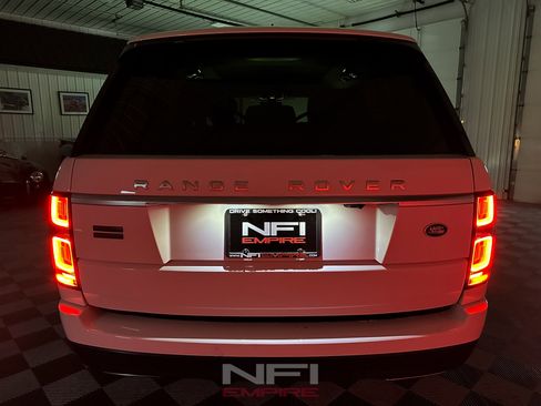 Used 2018 Land Rover Range Rover Supercharged image 58