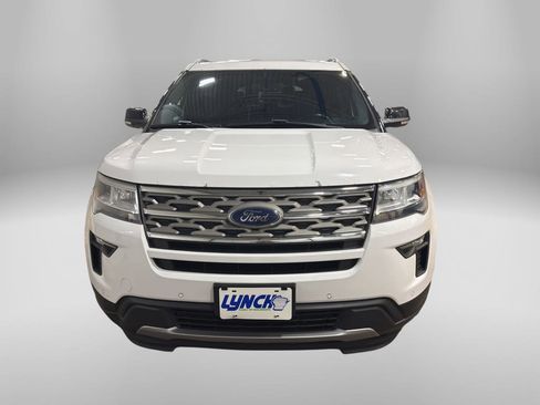 Used 2018 Ford Explorer XLT w/ Equipment Group 201A image 7