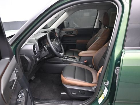 Used 2025 Ford Bronco Sport Outer Banks w/ Outer Banks Tech Package+ AWD/4WD image 9